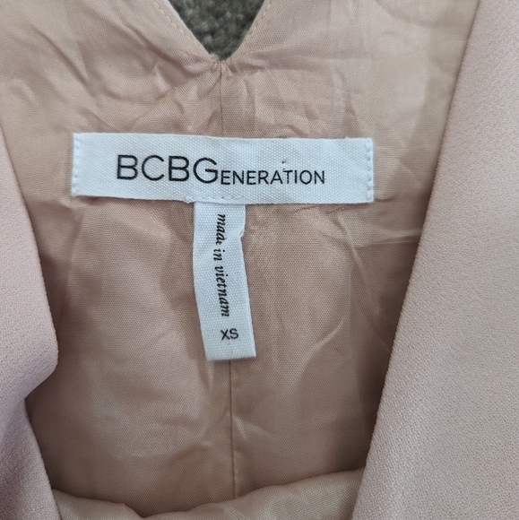 Bcbg Generation Women's XS Pink Pleated Front V Neck Sleeveless Dress Blush Pink - Picture 6 of 8